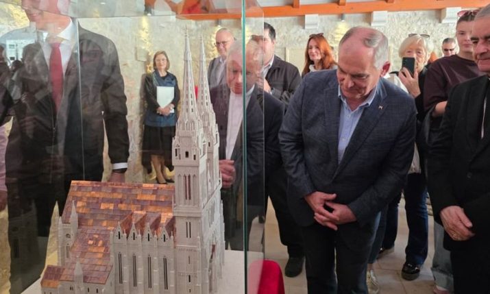 Remarkable miniature Zagreb Cathedral crafted from Brač stone unveiled