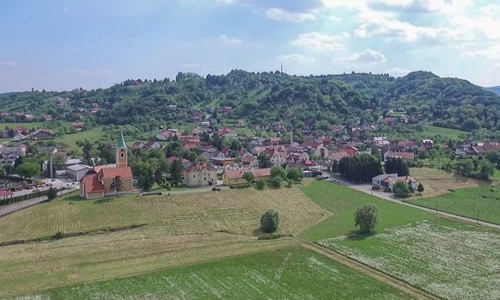 Croatian town introduces “Grandparent Service” to support families and boost birth rates