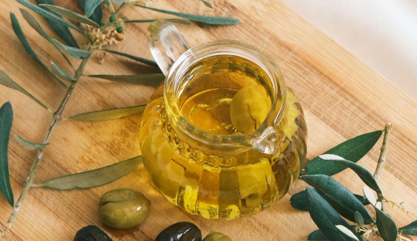 How to detect genuine olive oil and how to spot frauds