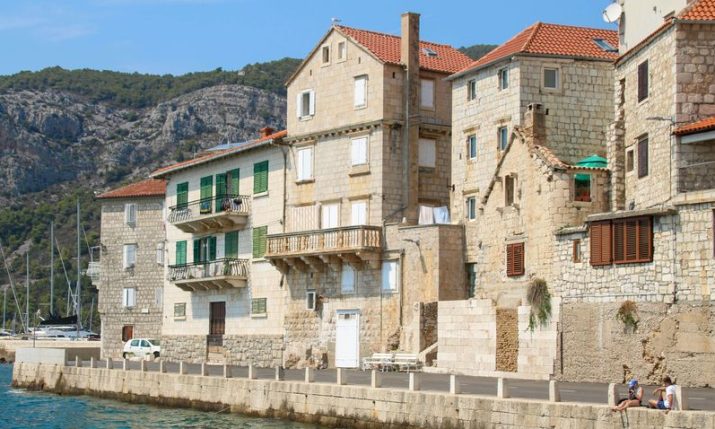Croatian hotels and holiday rentals targeted by fake booking scams ahead of summer season