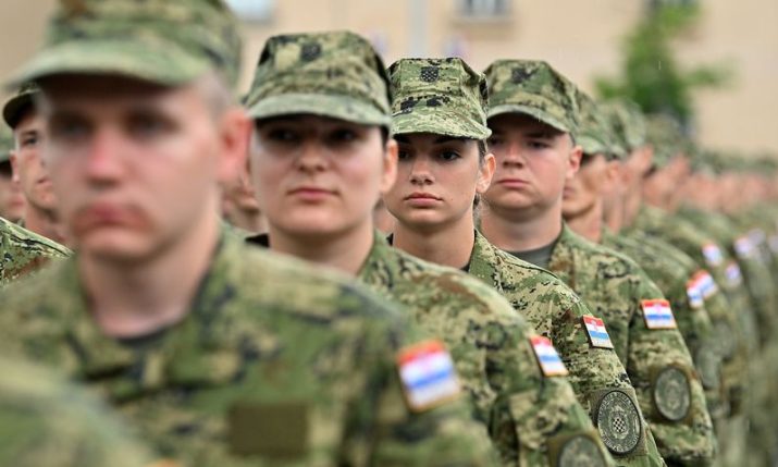900 recruits take oath in Croatia’s second mandatory military training intake