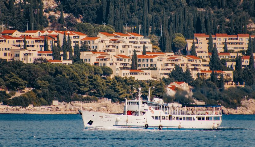 Croatian property market a risk, HNB warns