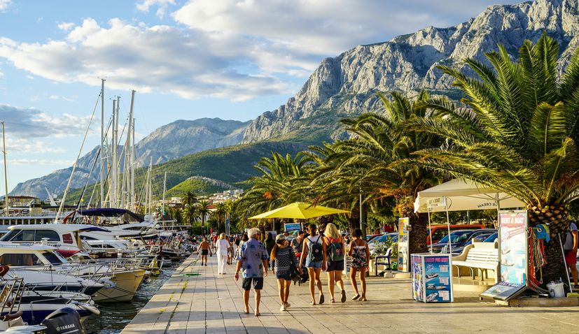 Makarska first Croatian city to restrict late-night alcohol sales